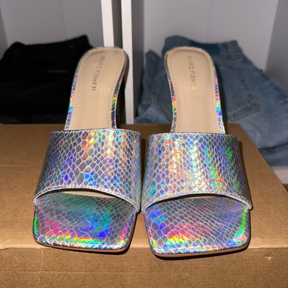 New super cute heels size 9 - Picture 1 of 3